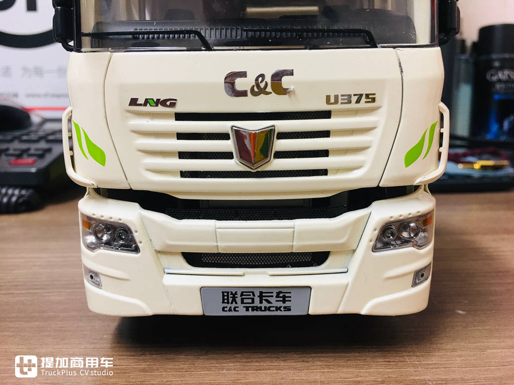 联合卡车U系LNG牵引车模型实拍,官方经常降价,还是很值得入手的 - 第7张 - 提加商用车网 联合卡车U系LNG牵引车模型实拍,官方经常降价,还是很值得入手的 - 第7张