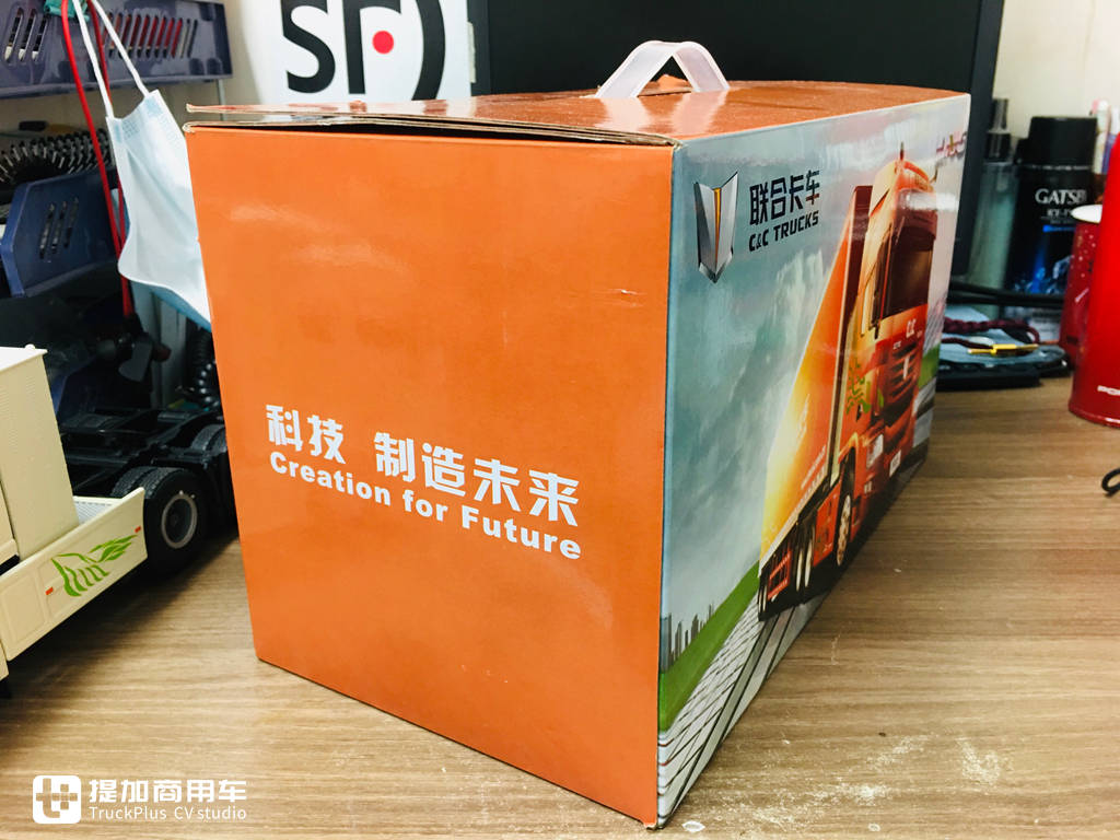 联合卡车U系LNG牵引车模型实拍,官方经常降价,还是很值得入手的 - 第38张 - 提加商用车网 联合卡车U系LNG牵引车模型实拍,官方经常降价,还是很值得入手的 - 第38张
