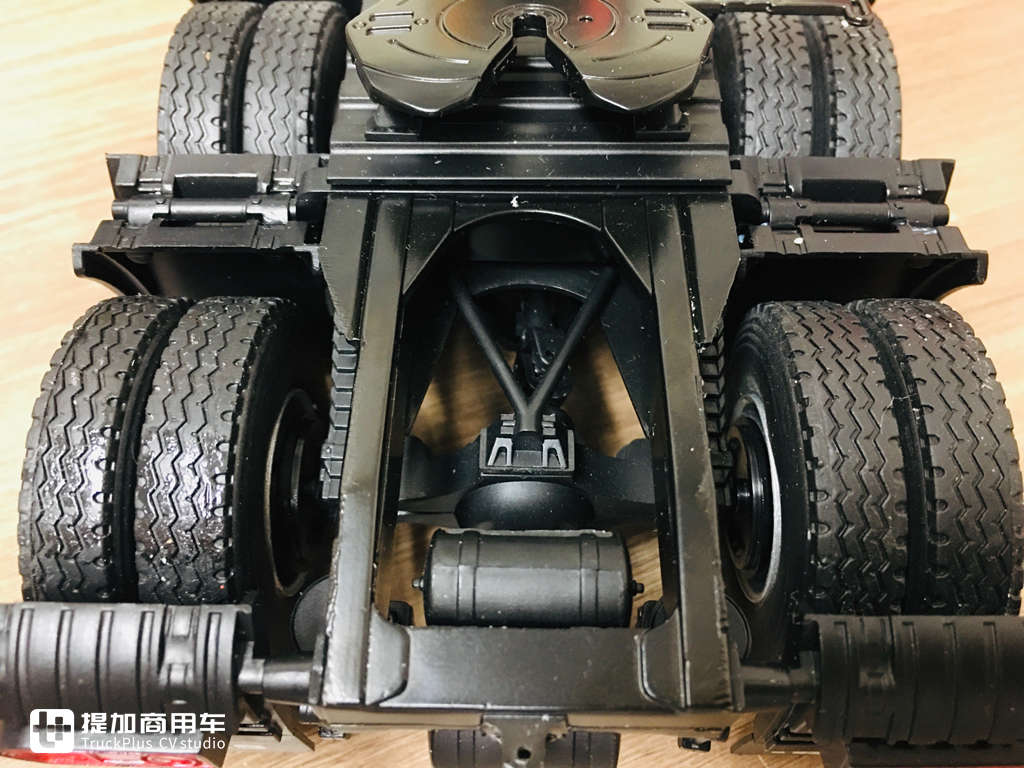 联合卡车U系LNG牵引车模型实拍,官方经常降价,还是很值得入手的 - 第35张 - 提加商用车网 联合卡车U系LNG牵引车模型实拍,官方经常降价,还是很值得入手的 - 第35张