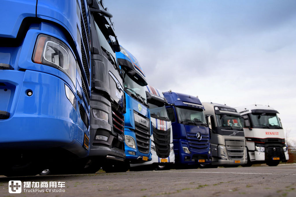 依维柯、达夫、雷诺三强PK,BIGtruck旗舰卡车驾驶室舒适性评测下篇 - 第1张 - 提加商用车网 依维柯、达夫、雷诺三强PK,BIGtruck旗舰卡车驾驶室舒适性评测下篇 - 第1张