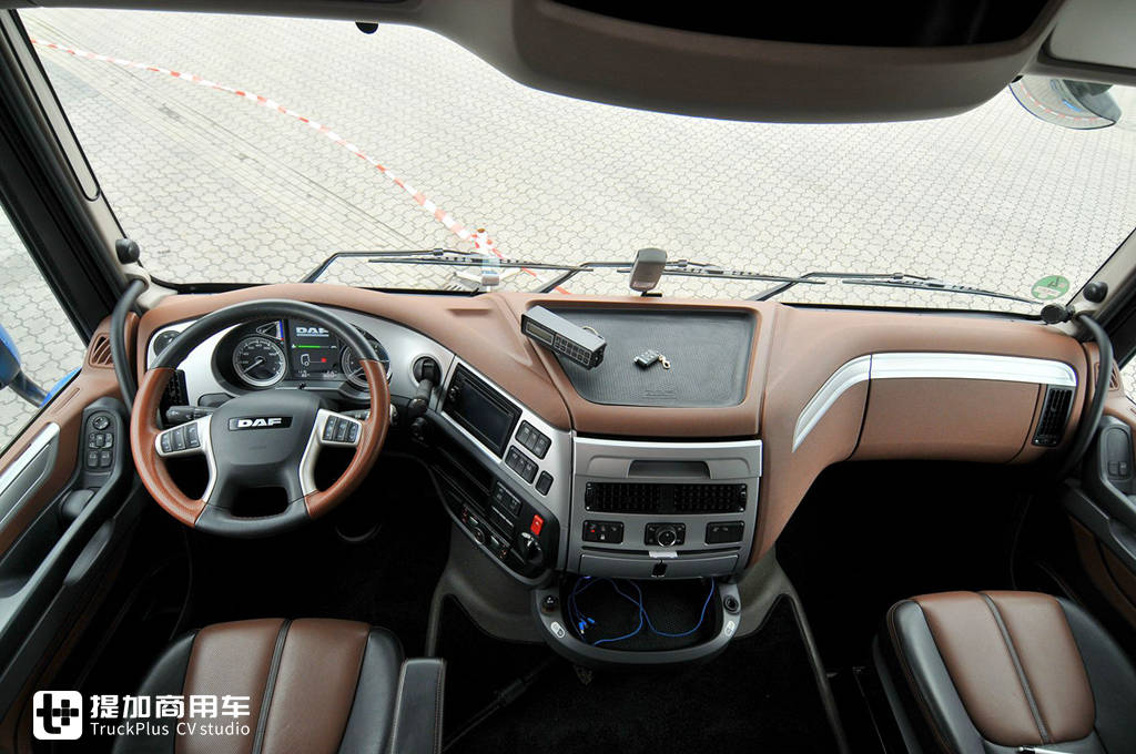 依维柯、达夫、雷诺三强PK,BIGtruck旗舰卡车驾驶室舒适性评测下篇 - 第5张 - 提加商用车网 依维柯、达夫、雷诺三强PK,BIGtruck旗舰卡车驾驶室舒适性评测下篇 - 第5张
