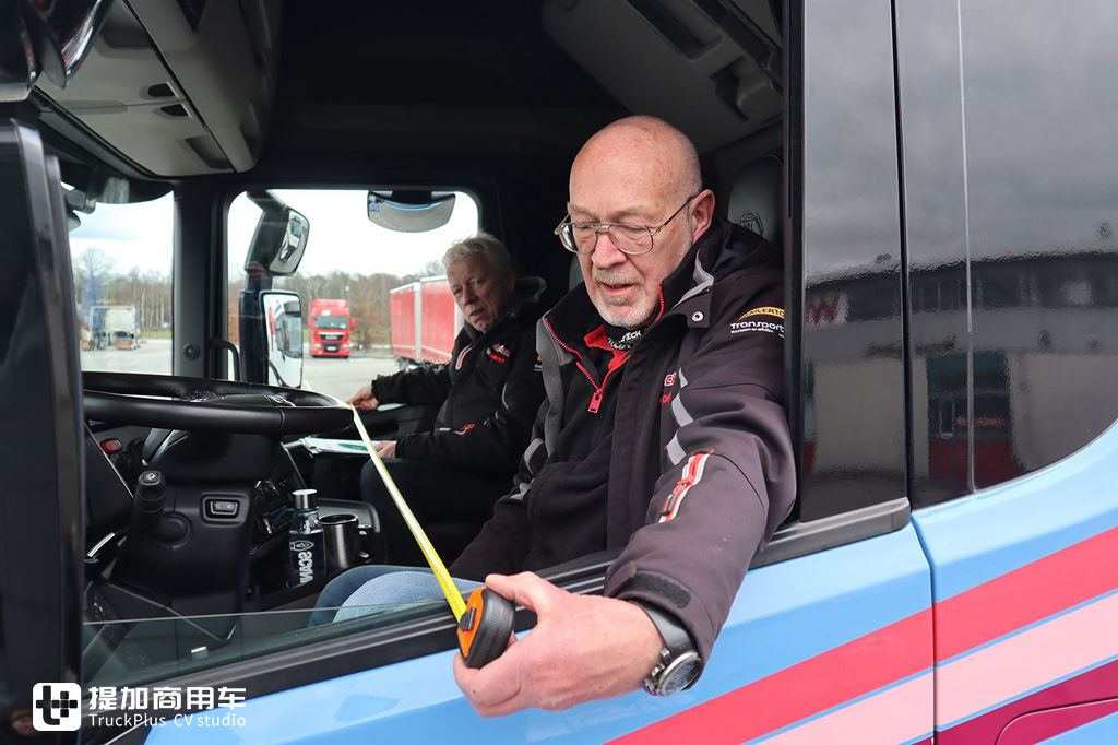 依维柯、达夫、雷诺三强PK,BIGtruck旗舰卡车驾驶室舒适性评测下篇 - 第15张 - 提加商用车网 依维柯、达夫、雷诺三强PK,BIGtruck旗舰卡车驾驶室舒适性评测下篇 - 第15张