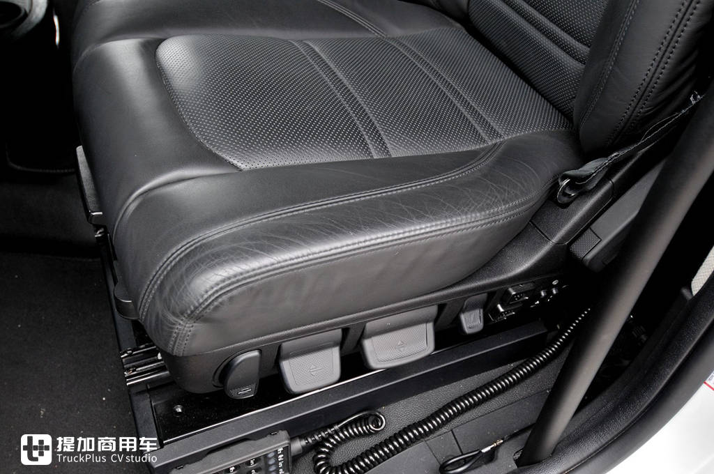 依维柯、达夫、雷诺三强PK,BIGtruck旗舰卡车驾驶室舒适性评测下篇 - 第19张 - 提加商用车网 依维柯、达夫、雷诺三强PK,BIGtruck旗舰卡车驾驶室舒适性评测下篇 - 第19张