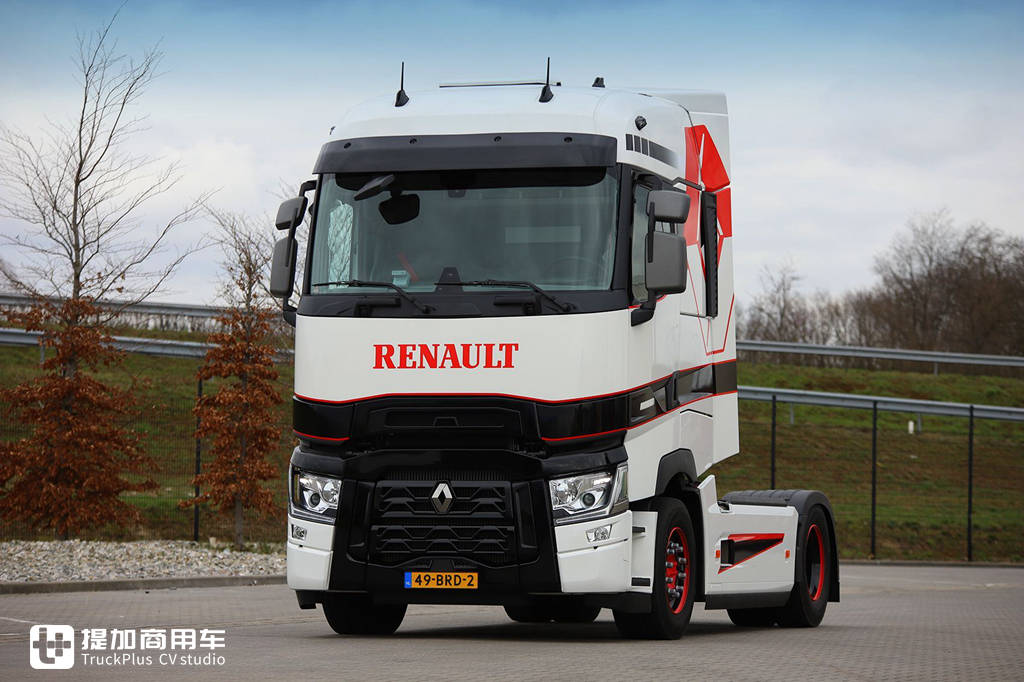 依维柯、达夫、雷诺三强PK,BIGtruck旗舰卡车驾驶室舒适性评测下篇 - 第27张 - 提加商用车网 依维柯、达夫、雷诺三强PK,BIGtruck旗舰卡车驾驶室舒适性评测下篇 - 第27张