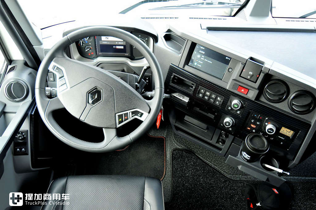 依维柯、达夫、雷诺三强PK,BIGtruck旗舰卡车驾驶室舒适性评测下篇 - 第30张 - 提加商用车网 依维柯、达夫、雷诺三强PK,BIGtruck旗舰卡车驾驶室舒适性评测下篇 - 第30张