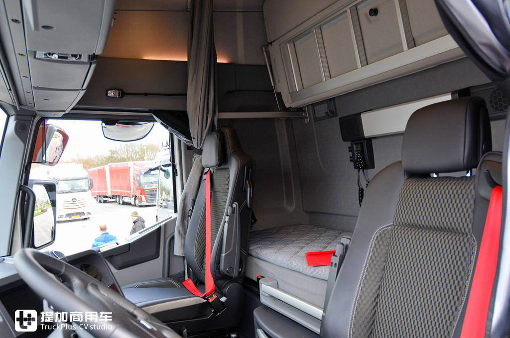 依维柯、达夫、雷诺三强PK,BIGtruck旗舰卡车驾驶室舒适性评测下篇 - 第37张 - 提加商用车网 依维柯、达夫、雷诺三强PK,BIGtruck旗舰卡车驾驶室舒适性评测下篇 - 第37张