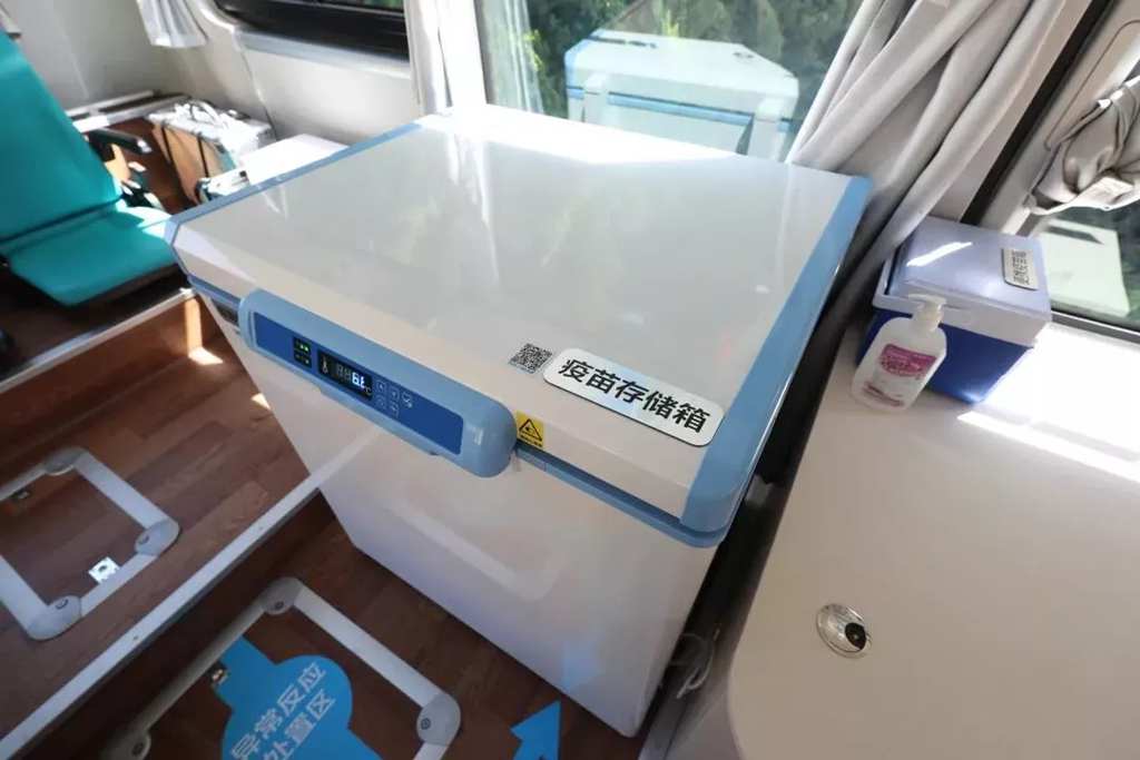 首善标准 全能卫士 福田欧辉全新升级移动疫苗接种车亮相展出 - 第12张 - 提加商用车网 首善标准 全能卫士 福田欧辉全新升级移动疫苗接种车亮相展出 - 第12张