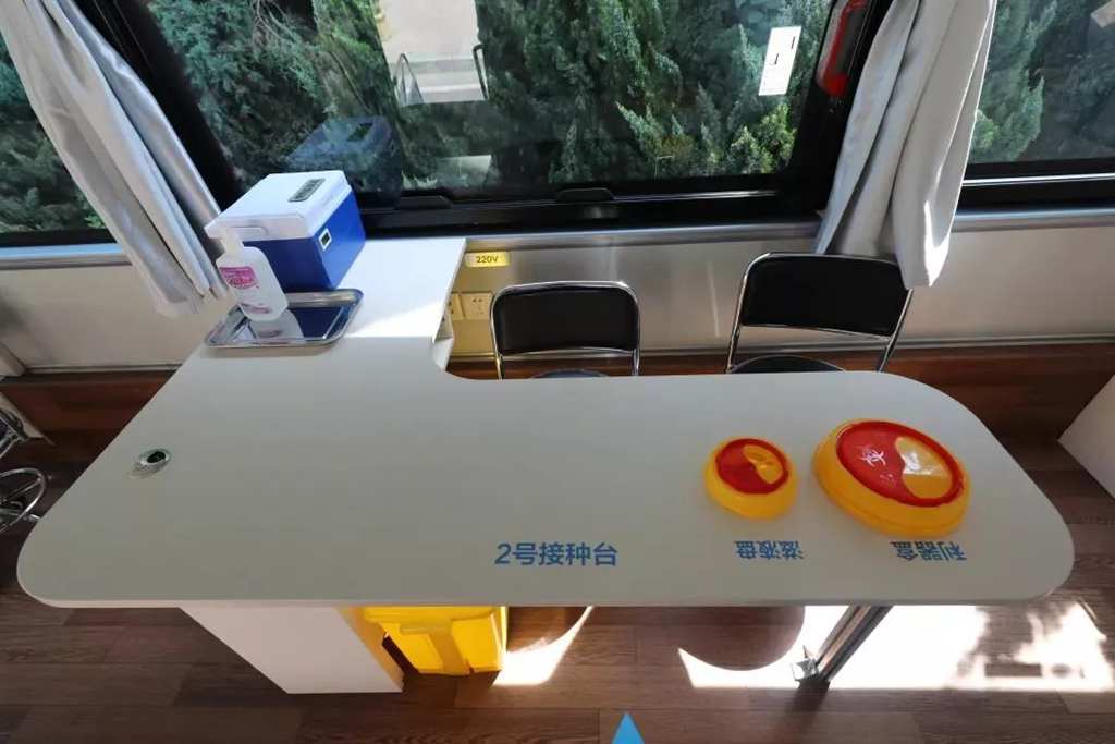 首善标准 全能卫士 福田欧辉全新升级移动疫苗接种车亮相展出 - 第9张 - 提加商用车网 首善标准 全能卫士 福田欧辉全新升级移动疫苗接种车亮相展出 - 第9张