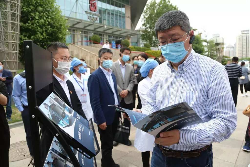 首善标准 全能卫士 福田欧辉全新升级移动疫苗接种车亮相展出 - 第7张 - 提加商用车网 首善标准 全能卫士 福田欧辉全新升级移动疫苗接种车亮相展出 - 第7张