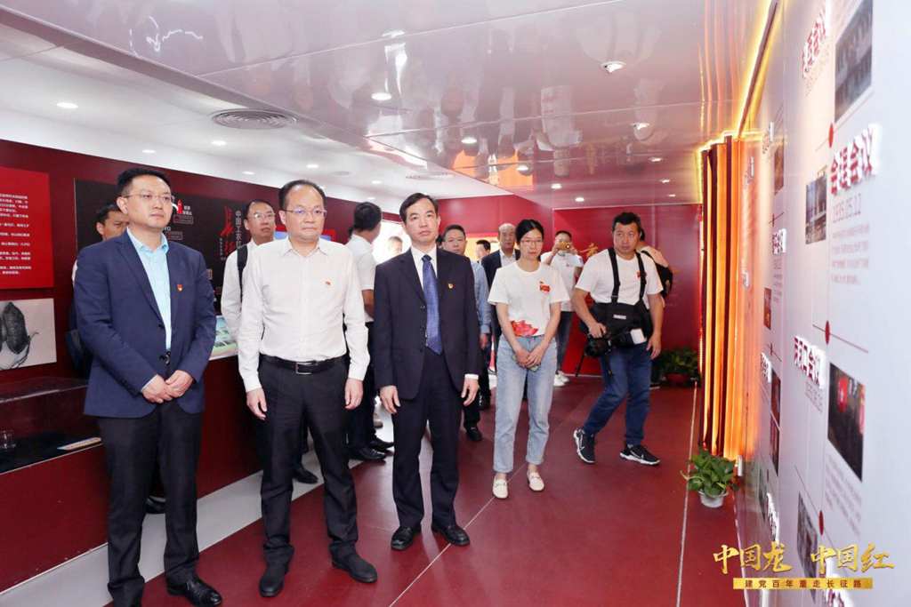 雄关漫道真如铁 而今迈步从头越 东风柳汽“中国龙·中国红 重走长征路大型体验营”正式开营 - 第4张 - 提加商用车网 雄关漫道真如铁 而今迈步从头越 东风柳汽“中国龙·中国红 重走长征路大型体验营”正式开营 - 第4张