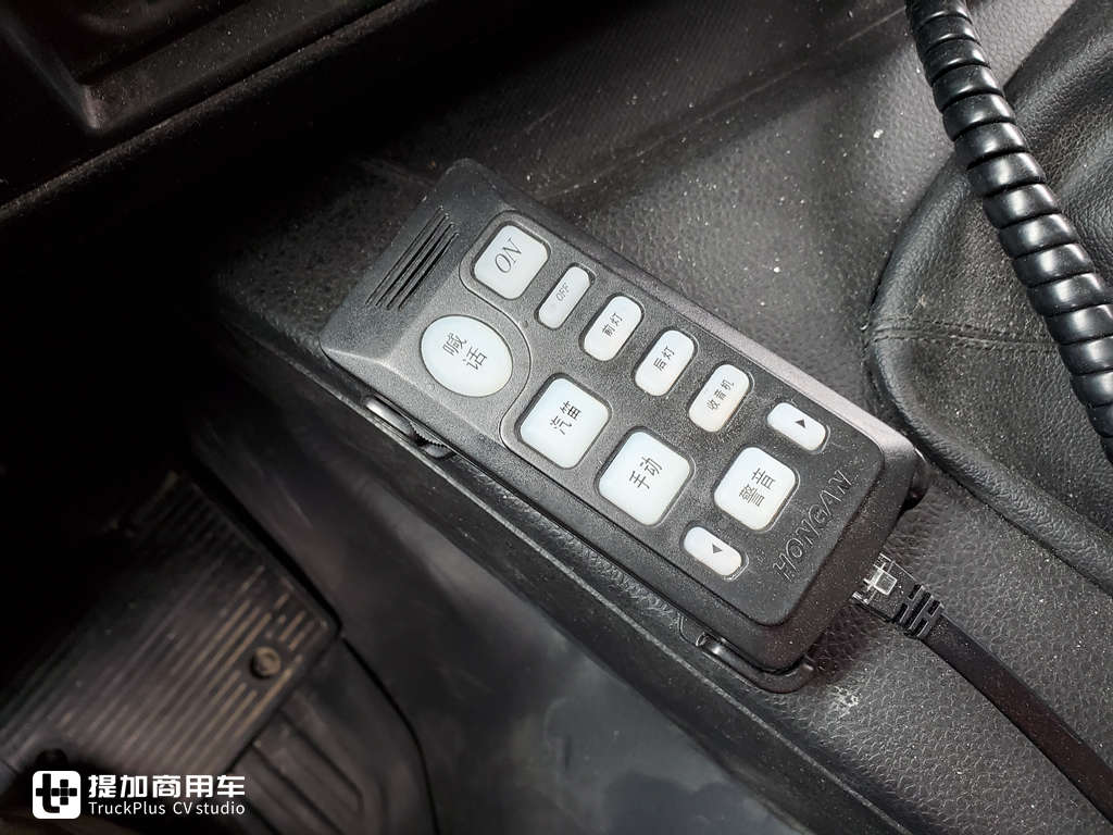 街拍庆铃五十铃“小巨咖”核酸检测车,400万造价到底有何配置? - 第15张 - 提加商用车网 街拍庆铃五十铃“小巨咖”核酸检测车,400万造价到底有何配置? - 第15张