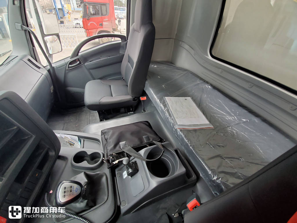 街拍庆铃五十铃“小巨咖”核酸检测车,400万造价到底有何配置? - 第17张 - 提加商用车网 街拍庆铃五十铃“小巨咖”核酸检测车,400万造价到底有何配置? - 第17张