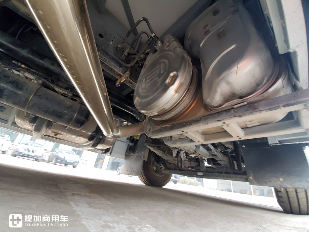街拍庆铃五十铃“小巨咖”核酸检测车,400万造价到底有何配置? - 第21张 - 提加商用车网 街拍庆铃五十铃“小巨咖”核酸检测车,400万造价到底有何配置? - 第21张
