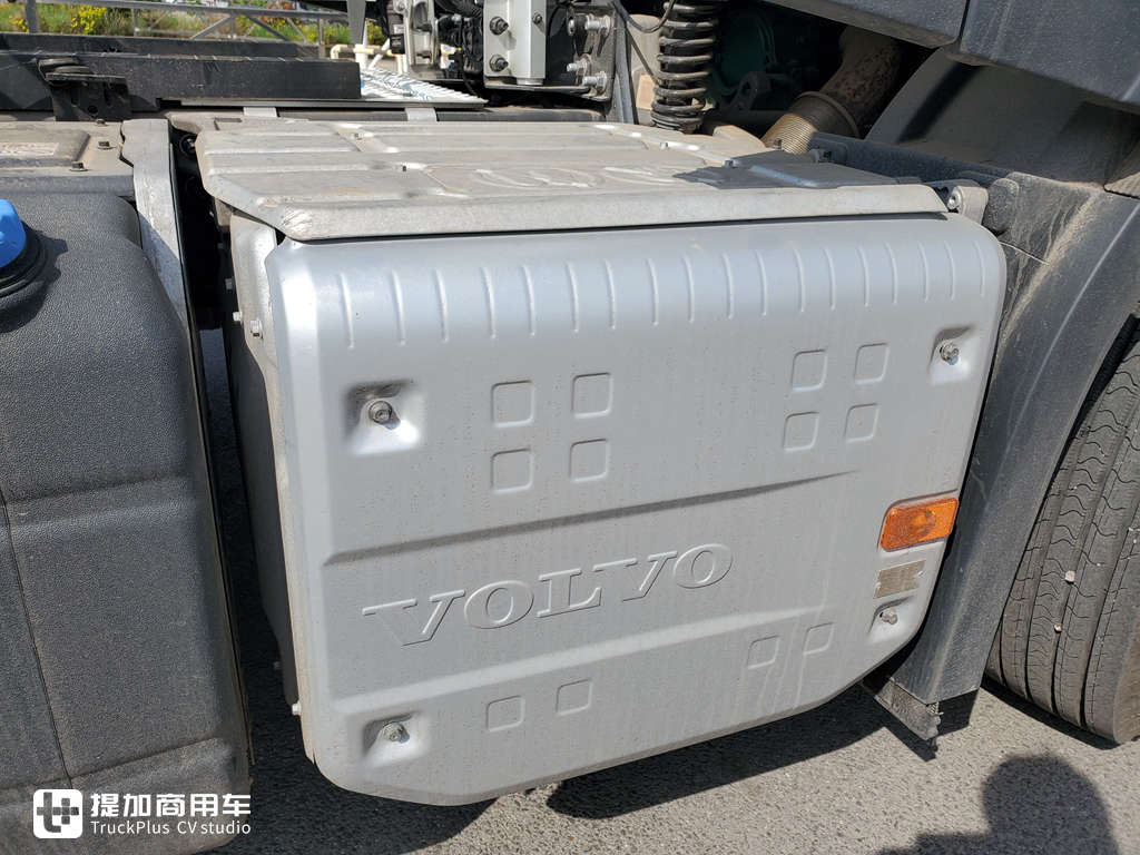 新一代沃尔沃FM上市了,老款还香吗?实拍一辆正上牌的国六车型再带你好好看看 - 第20张 - 提加商用车网 新一代沃尔沃FM上市了,老款还香吗?实拍一辆正上牌的国六车型再带你好好看看 - 第20张