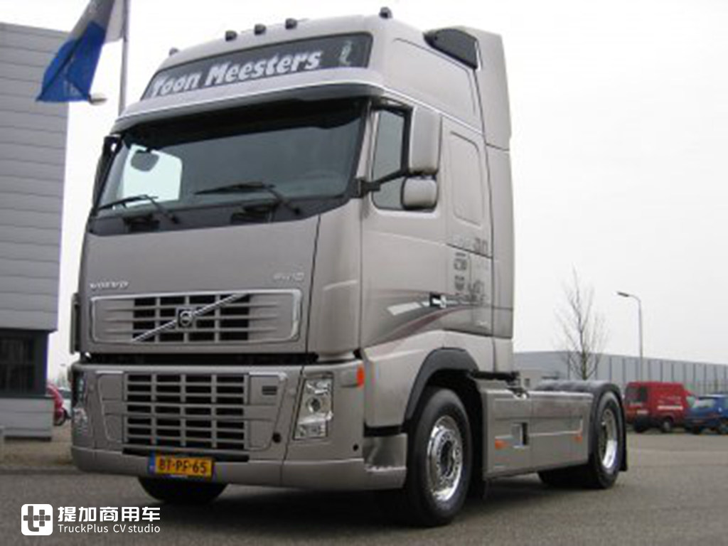音乐与卡车的完美融合,荷兰老司机爆改沃尔沃FH,只为致敬自己喜爱的歌手 - 第3张 - 提加商用车网 音乐与卡车的完美融合,荷兰老司机爆改沃尔沃FH,只为致敬自己喜爱的歌手 - 第3张
