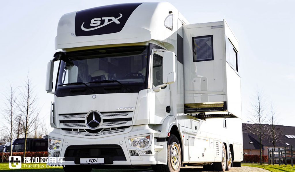 属于“人”和“马”的豪华房车,带您见识一辆奔驰Antos底盘打造的豪华运马车 - 第2张 - 提加商用车网 属于“人”和“马”的豪华房车,带您见识一辆奔驰Antos底盘打造的豪华运马车 - 第2张