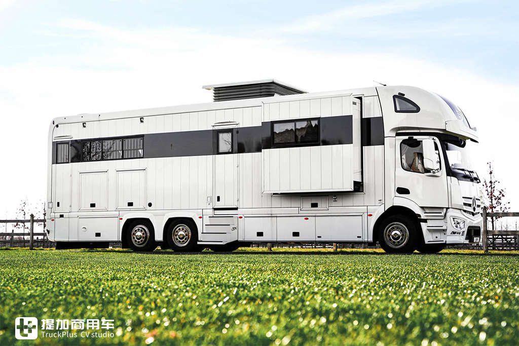 属于“人”和“马”的豪华房车,带您见识一辆奔驰Antos底盘打造的豪华运马车 - 第36张 - 提加商用车网 属于“人”和“马”的豪华房车,带您见识一辆奔驰Antos底盘打造的豪华运马车 - 第36张