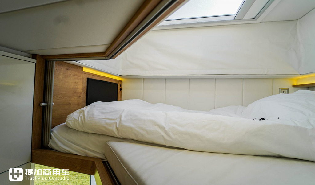 属于“人”和“马”的豪华房车,带您见识一辆奔驰Antos底盘打造的豪华运马车 - 第23张 - 提加商用车网 属于“人”和“马”的豪华房车,带您见识一辆奔驰Antos底盘打造的豪华运马车 - 第23张