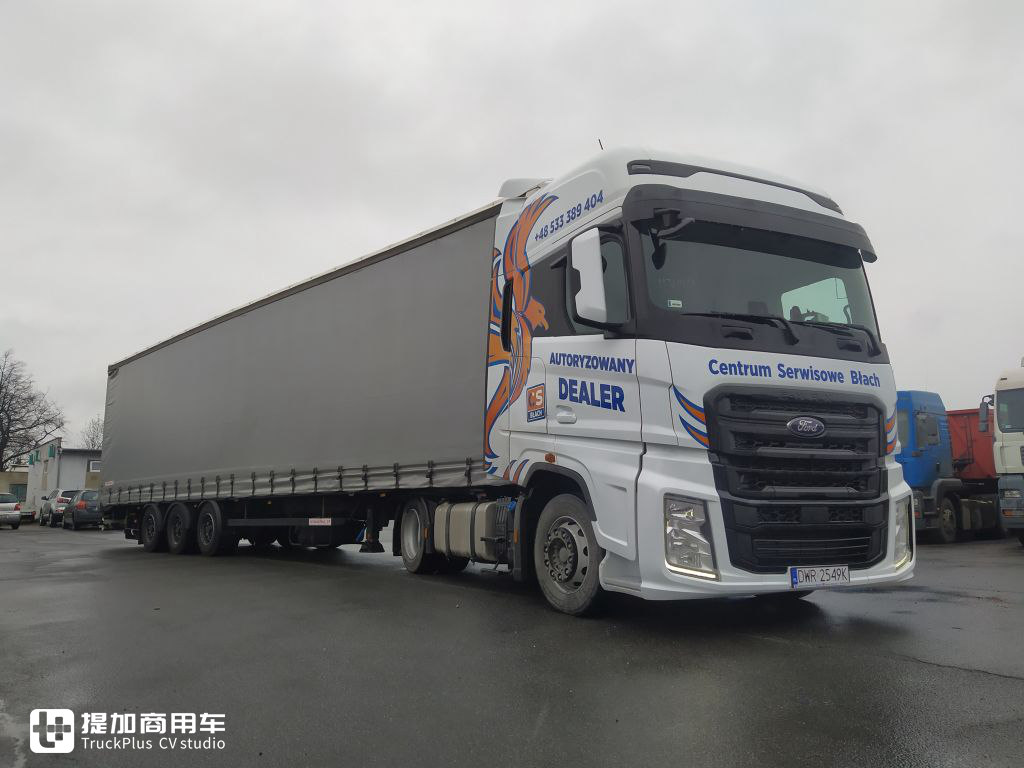 波兰媒体评测福特F-MAX牵引车,带你看看欧洲卡车第八强的真正实力 - 第1张 - 提加商用车网 波兰媒体评测福特F-MAX牵引车,带你看看欧洲卡车第八强的真正实力 - 第1张