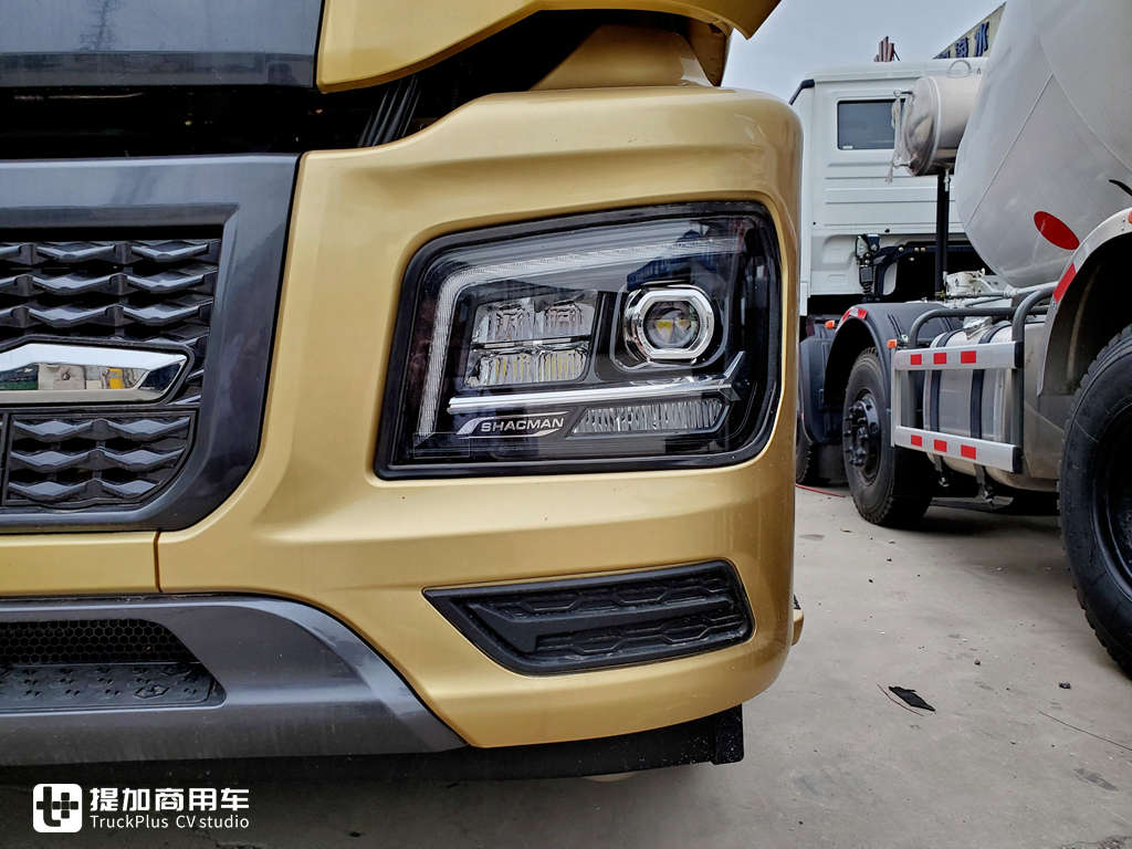 400马力潍柴,内饰升级的真实用,陕汽德龙M3000S危运之星国六牵引车实拍 - 第3张 - 提加商用车网 400马力潍柴,内饰升级的真实用,陕汽德龙M3000S危运之星国六牵引车实拍 - 第3张