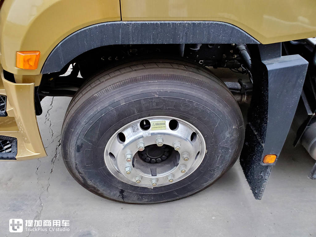 400马力潍柴,内饰升级的真实用,陕汽德龙M3000S危运之星国六牵引车实拍 - 第12张 - 提加商用车网 400马力潍柴,内饰升级的真实用,陕汽德龙M3000S危运之星国六牵引车实拍 - 第12张