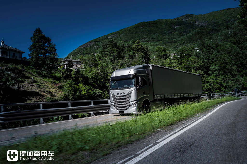 依维柯发布新一代Daily轻型商用车和小改款S-WAY牵引车,带您看看都有哪些升级改进 - 第16张 - 提加商用车网 依维柯发布新一代Daily轻型商用车和小改款S-WAY牵引车,带您看看都有哪些升级改进 - 第16张