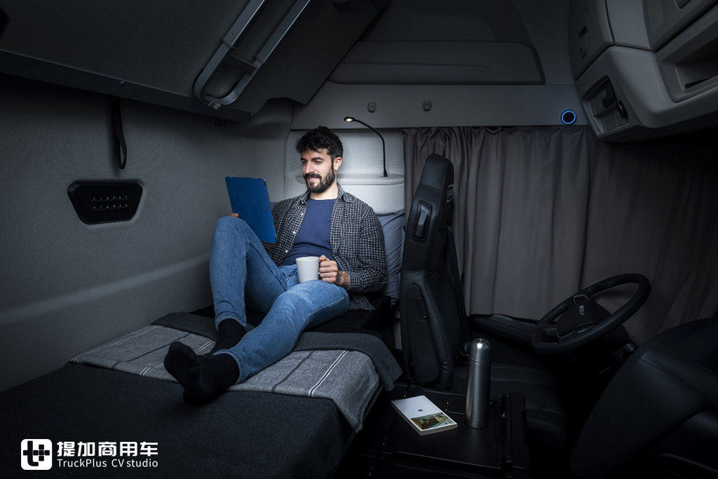 依维柯发布新一代Daily轻型商用车和小改款S-WAY牵引车,带您看看都有哪些升级改进 - 第21张 - 提加商用车网 依维柯发布新一代Daily轻型商用车和小改款S-WAY牵引车,带您看看都有哪些升级改进 - 第21张