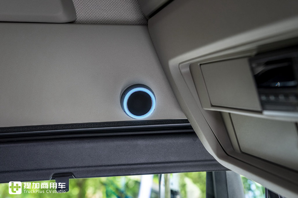 依维柯发布新一代Daily轻型商用车和小改款S-WAY牵引车,带您看看都有哪些升级改进 - 第24张 - 提加商用车网 依维柯发布新一代Daily轻型商用车和小改款S-WAY牵引车,带您看看都有哪些升级改进 - 第24张