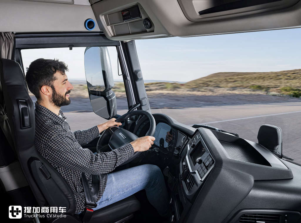 依维柯发布新一代Daily轻型商用车和小改款S-WAY牵引车,带您看看都有哪些升级改进 - 第25张 - 提加商用车网 依维柯发布新一代Daily轻型商用车和小改款S-WAY牵引车,带您看看都有哪些升级改进 - 第25张