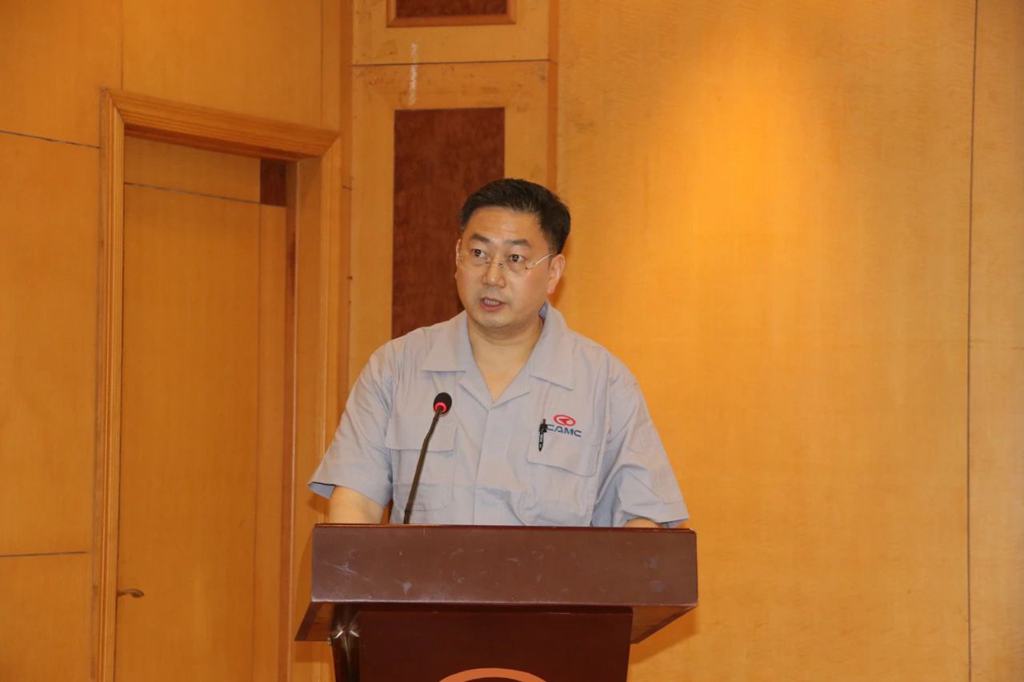 汉马科技集团召开干部大会 宣布新一届董事会和经营班子主要领导任命 - 第4张 - 提加商用车网 汉马科技集团召开干部大会 宣布新一届董事会和经营班子主要领导任命 - 第4张