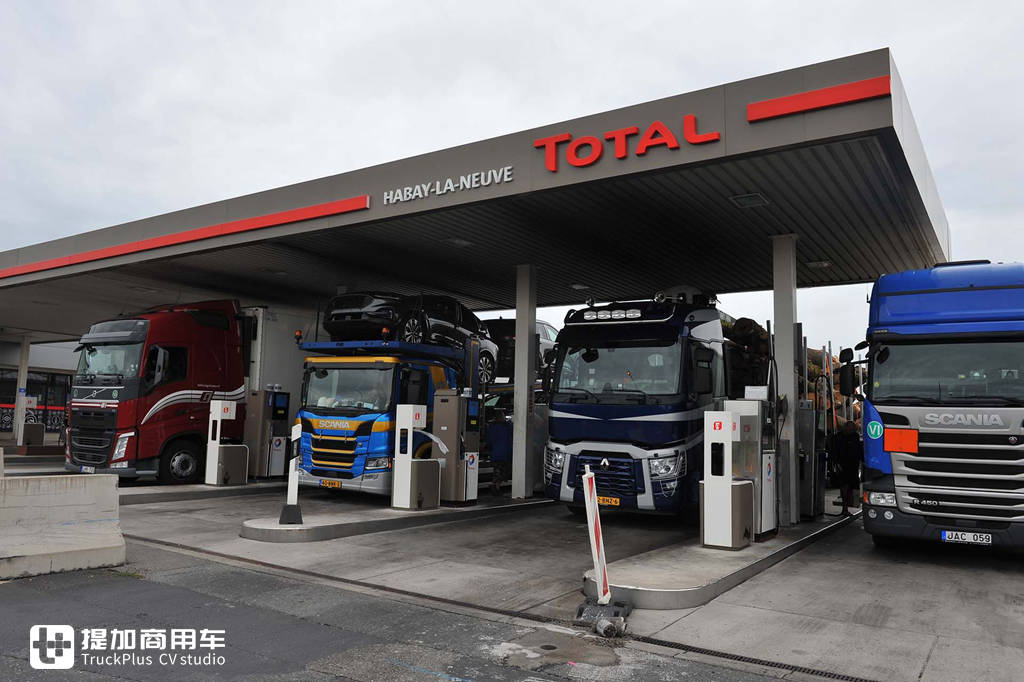 国内几乎见不到的卡车,专为运原木打造,这台雷诺C520配置真独特 - 第9张 - 提加商用车网 国内几乎见不到的卡车,专为运原木打造,这台雷诺C520配置真独特 - 第9张