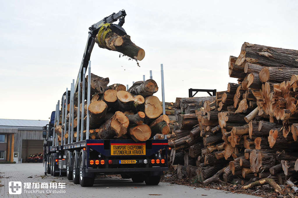 国内几乎见不到的卡车,专为运原木打造,这台雷诺C520配置真独特 - 第10张 - 提加商用车网 国内几乎见不到的卡车,专为运原木打造,这台雷诺C520配置真独特 - 第10张