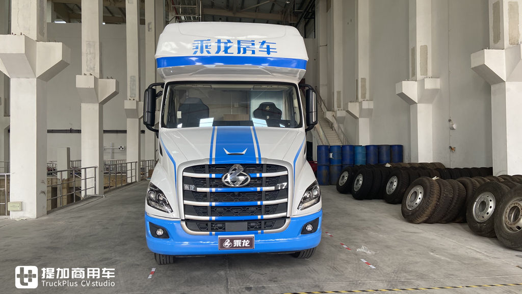 国内首款卧铺在车顶的卡车?还有一系列房车化配置,乘龙T7C生活舱牵引车实拍 - 第35张 - 提加商用车网 国内首款卧铺在车顶的卡车?还有一系列房车化配置,乘龙T7C生活舱牵引车实拍 - 第35张