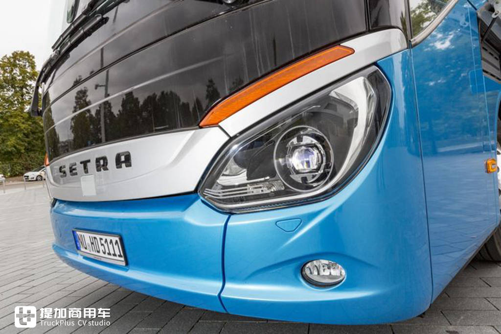SETRA量产的最小规格客车,S511HD原来也可以这么舒适高端 - 第4张 - 提加商用车网 SETRA量产的最小规格客车,S511HD原来也可以这么舒适高端 - 第4张