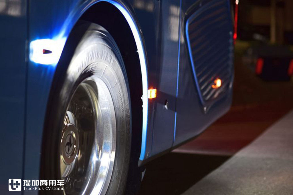 SETRA量产的最小规格客车,S511HD原来也可以这么舒适高端 - 第8张 - 提加商用车网 SETRA量产的最小规格客车,S511HD原来也可以这么舒适高端 - 第8张