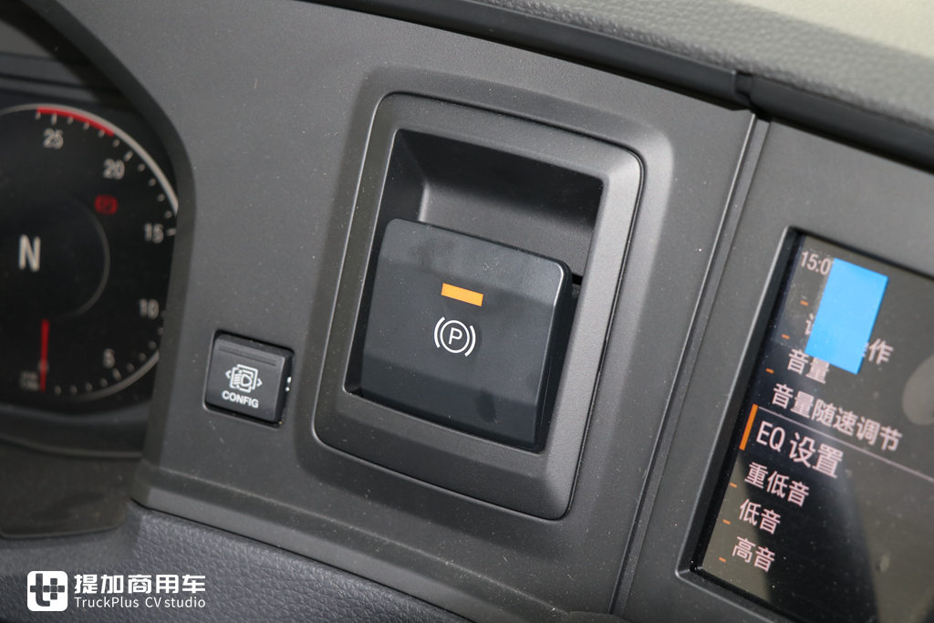 这是国内销售的新一代曼恩TGX牵引车顶配车型?这配置卖80多万,优势明显! - 第16张 - 提加商用车网 这是国内销售的新一代曼恩TGX牵引车顶配车型?这配置卖80多万,优势明显! - 第16张