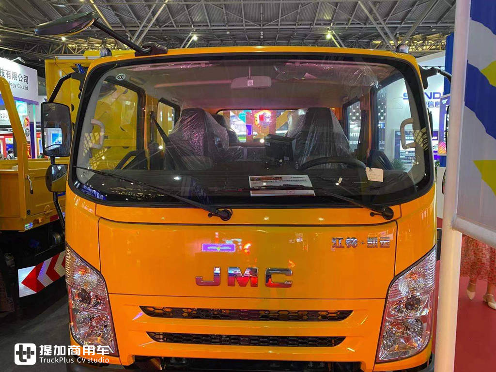 荷兰进口防撞模块,江铃凯运底盘,带您见识一款徐工打造的防撞缓冲车 - 第3张 - 提加商用车网 荷兰进口防撞模块,江铃凯运底盘,带您见识一款徐工打造的防撞缓冲车 - 第3张