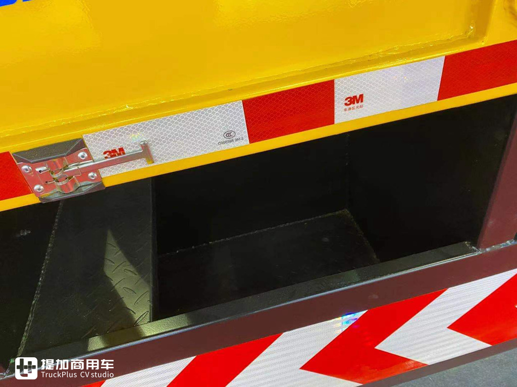 荷兰进口防撞模块,江铃凯运底盘,带您见识一款徐工打造的防撞缓冲车 - 第16张 - 提加商用车网 荷兰进口防撞模块,江铃凯运底盘,带您见识一款徐工打造的防撞缓冲车 - 第16张