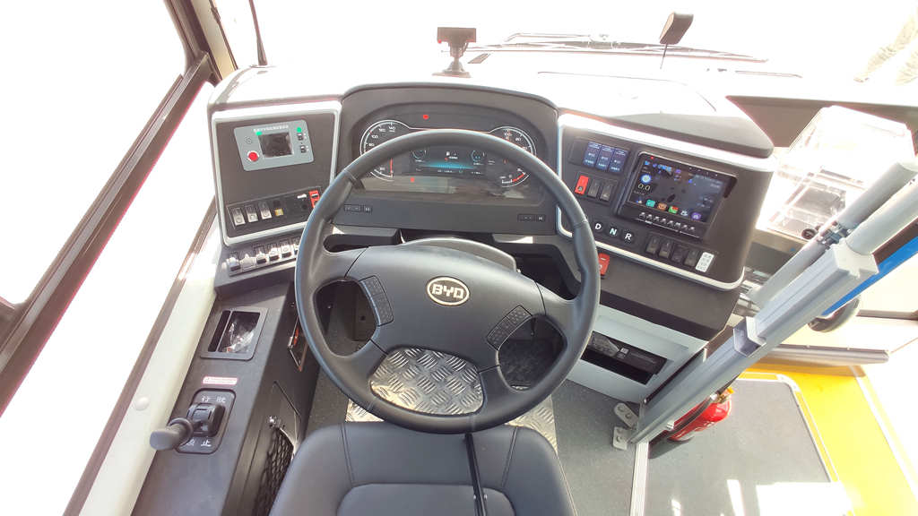 绿色科技呵护高原生态  西藏日喀则首投比亚迪纯电动公交车 - 第7张