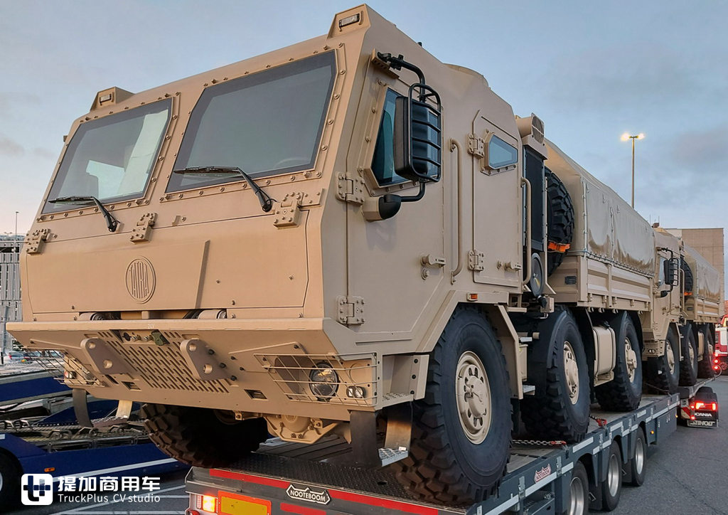 新时代的太脱拉魅力依旧,6X6驱动,带您见识一辆太脱拉T815军用卡车 - 第3张 - 提加商用车网 新时代的太脱拉魅力依旧,6X6驱动,带您见识一辆太脱拉T815军用卡车 - 第3张