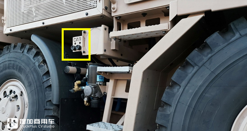 新时代的太脱拉魅力依旧,6X6驱动,带您见识一辆太脱拉T815军用卡车 - 第23张 - 提加商用车网 新时代的太脱拉魅力依旧,6X6驱动,带您见识一辆太脱拉T815军用卡车 - 第23张