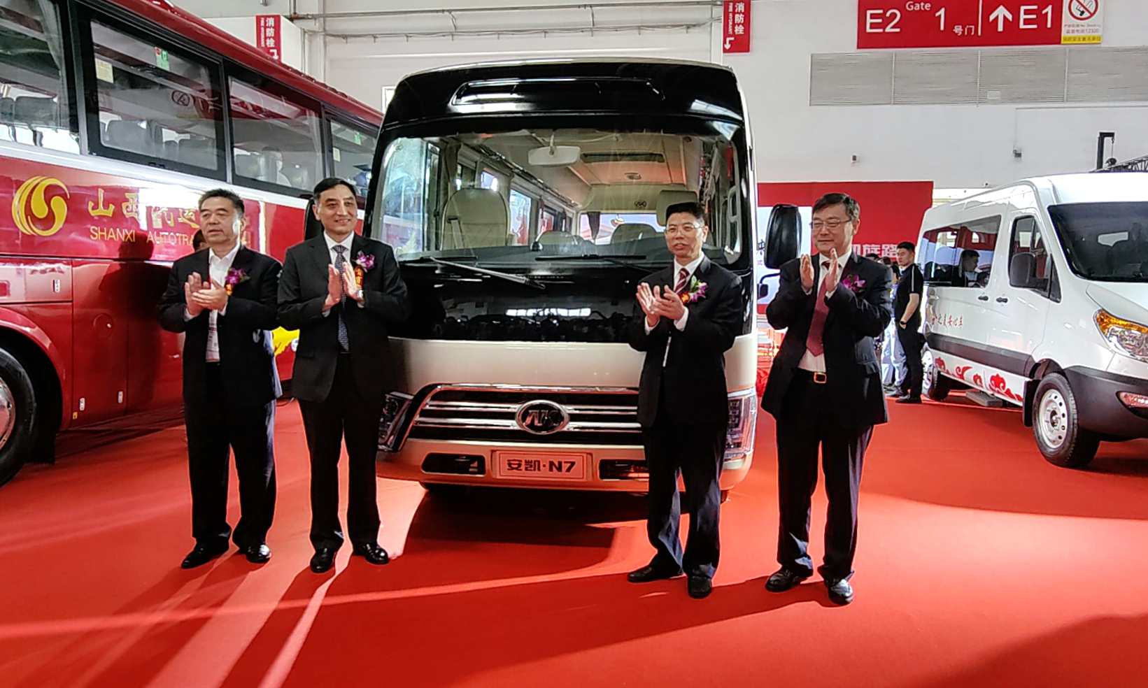 创领不凡!安凯新一代公商务车宝斯通N7重磅上市 - 第1张 - 提加商用车网 创领不凡!安凯新一代公商务车宝斯通N7重磅上市 - 第1张