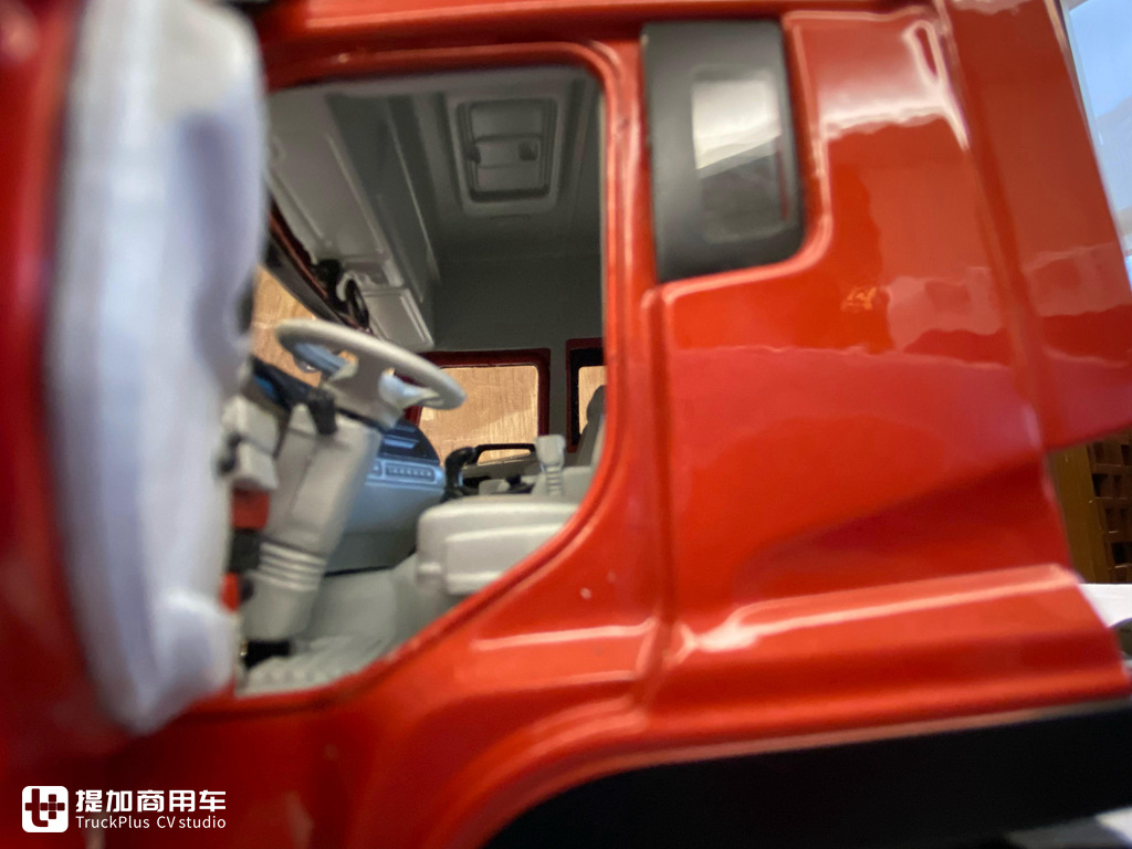 少见的1:32老款东风天龙模型实拍,已经停产多时,带您看看它的做工怎么样 - 第24张 - 提加商用车网 少见的1:32老款东风天龙模型实拍,已经停产多时,带您看看它的做工怎么样 - 第24张