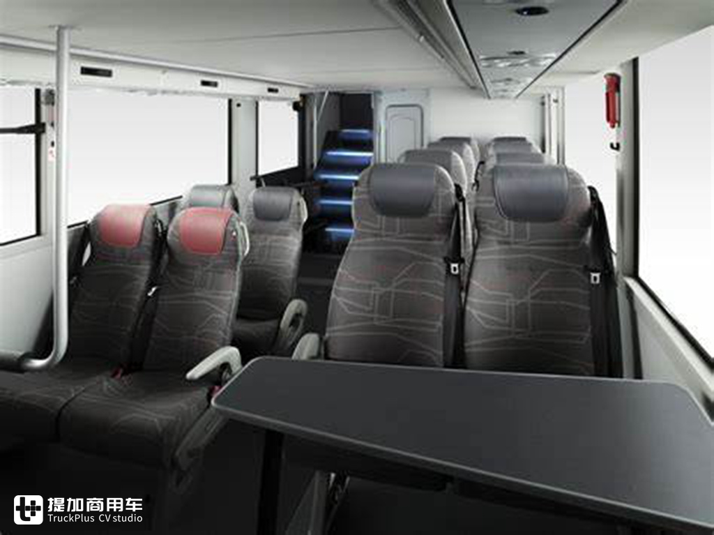 4米车高,既是城市公交又是长途大巴,带您领略沃尔沃9700 DD新款双层巴士的魅力 - 第11张 - 提加商用车网 4米车高,既是城市公交又是长途大巴,带您领略沃尔沃9700 DD新款双层巴士的魅力 - 第11张