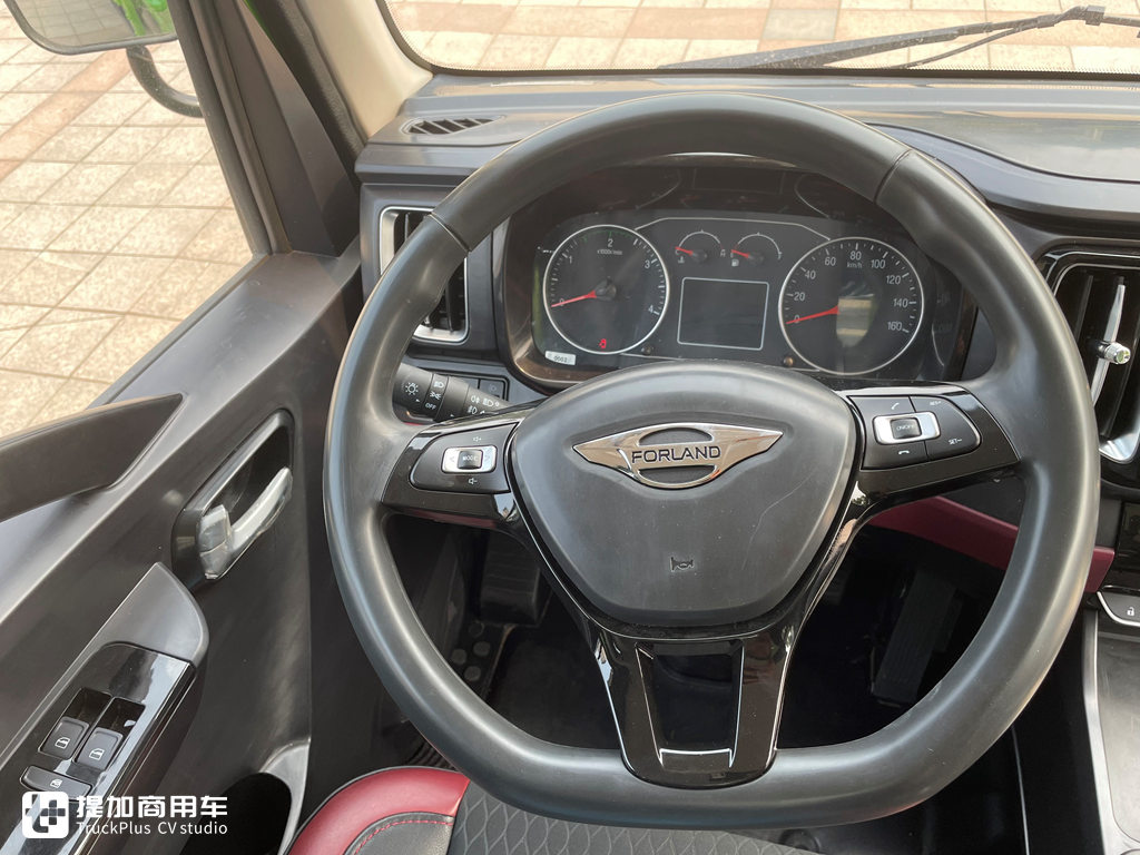 多彩外观真正轿卡内饰,还有减震座椅,国民好小卡领航S1实拍 - 第10张 - 提加商用车网 多彩外观真正轿卡内饰,还有减震座椅,国民好小卡领航S1实拍 - 第10张