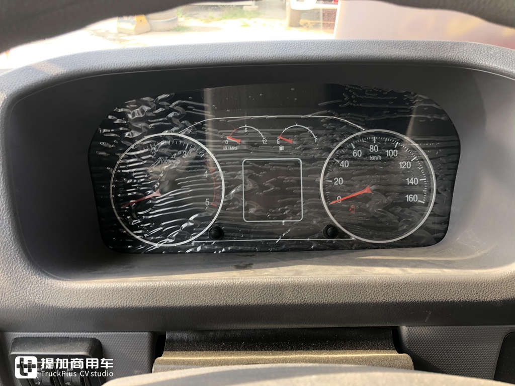 短途城配也有高端车型,轿车化驾乘体验,领航5轻卡实拍 - 第8张 - 提加商用车网 短途城配也有高端车型,轿车化驾乘体验,领航5轻卡实拍 - 第8张