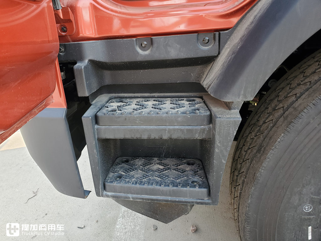 年轻人的入门卡车,妥妥的回本神器,时代领航ES5载货车实拍 - 第7张 - 提加商用车网 年轻人的入门卡车,妥妥的回本神器,时代领航ES5载货车实拍 - 第7张