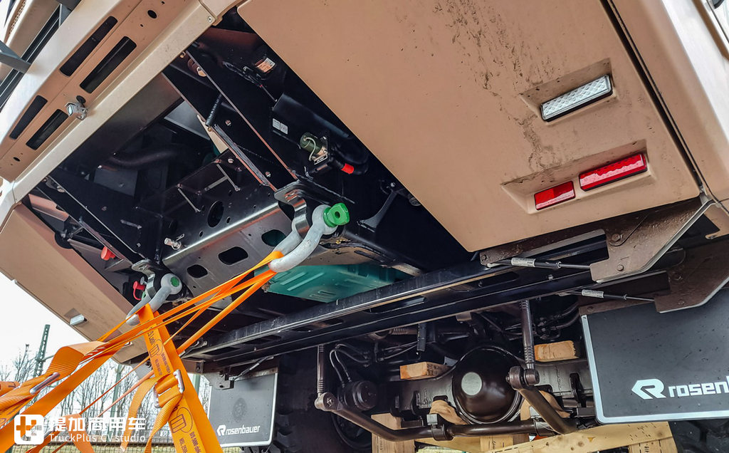 全球机场消防的绝对战力,美国空军订购的卢森宝亚美洲豹4X4机场消防车实拍 - 第16张 - 提加商用车网 全球机场消防的绝对战力,美国空军订购的卢森宝亚美洲豹4X4机场消防车实拍 - 第16张