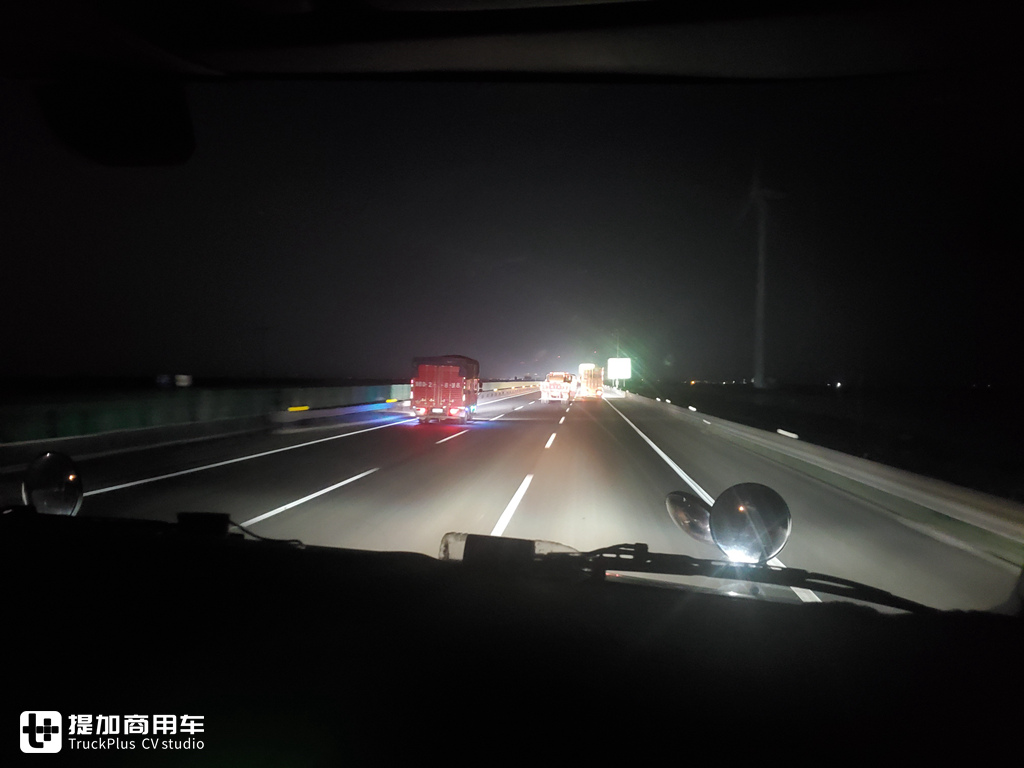 江淮跨越V7牵引车跟车记录,带您看看国产最高端长头卡车的实际运营表现 - 第5张 - 提加商用车网 江淮跨越V7牵引车跟车记录,带您看看国产最高端长头卡车的实际运营表现 - 第5张