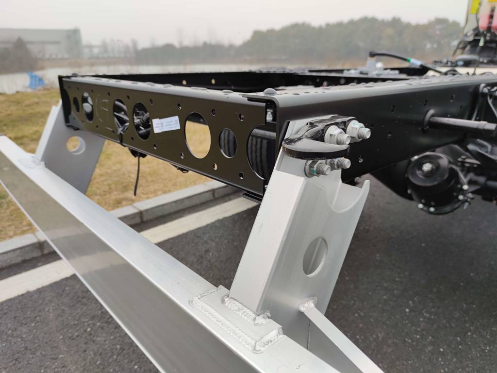 百店联动-千群共振-万人直播,骏铃国六轻卡有惊喜 - 第3张 - 提加商用车网 百店联动-千群共振-万人直播,骏铃国六轻卡有惊喜 - 第3张